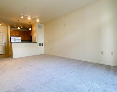 2665 Prosperity Avenue - Photo Thumbnail 6