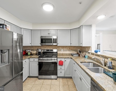 6601 Thackwell Way - Photo Thumbnail 6