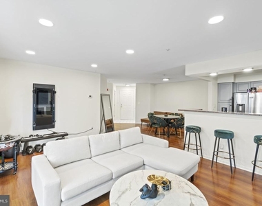 6601 Thackwell Way - Photo Thumbnail 5