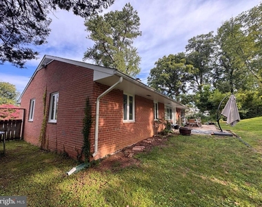6323 Howe Place - Photo Thumbnail 34