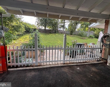 6323 Howe Place - Photo Thumbnail 28