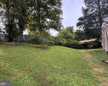 6323 Howe Place - Photo Thumbnail 33