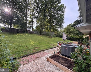 6323 Howe Place - Photo Thumbnail 30