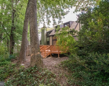 1502 Farsta Court - Photo Thumbnail 28