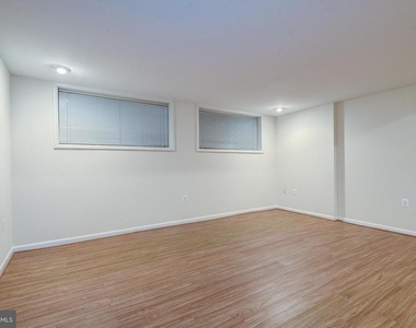 1502 Farsta Court - Photo Thumbnail 21