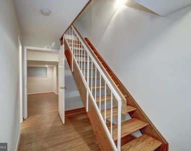 1502 Farsta Court - Photo Thumbnail 20