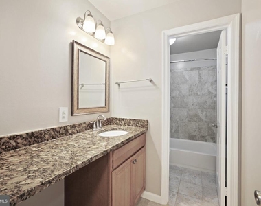 1518 Gingerwood Court - Photo Thumbnail 18