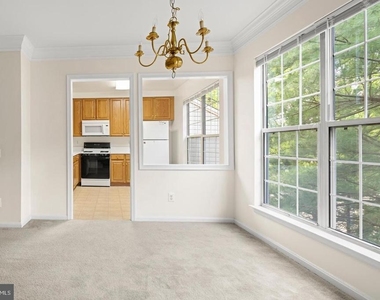 7014 Metropolitan Place - Photo Thumbnail 7