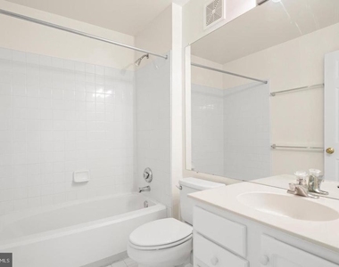 7014 Metropolitan Place - Photo Thumbnail 24
