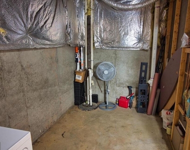 5901 Saint Giles Way - Photo Thumbnail 8