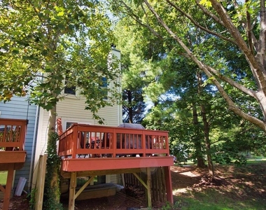5901 Saint Giles Way - Photo Thumbnail 21