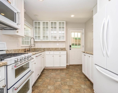 4805 Willet Drive - Photo Thumbnail 10