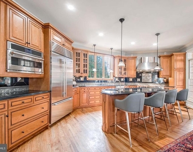 1550 Shelford Court - Photo Thumbnail 23
