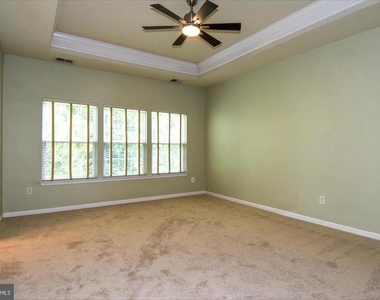 7810 Locust Leaf Lane - Photo Thumbnail 20