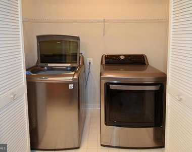 7810 Locust Leaf Lane - Photo Thumbnail 34