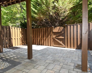 7810 Locust Leaf Lane - Photo Thumbnail 38