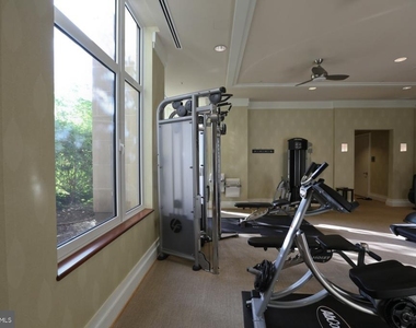 8220 Crestwood Heights Drive - Photo Thumbnail 24