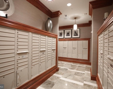 8220 Crestwood Heights Drive - Photo Thumbnail 30