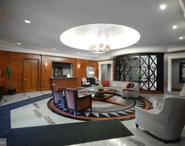 8220 Crestwood Heights Drive - Photo Thumbnail 17