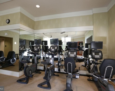 8220 Crestwood Heights Drive - Photo Thumbnail 25