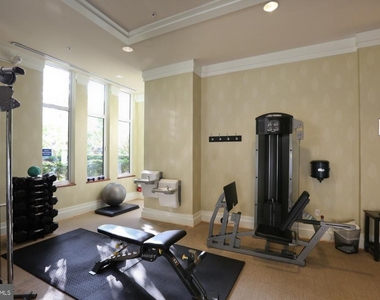 8220 Crestwood Heights Drive - Photo Thumbnail 26