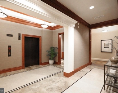 8220 Crestwood Heights Drive - Photo Thumbnail 28
