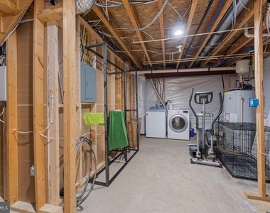 217 Bridgewater Drive - Photo Thumbnail 16