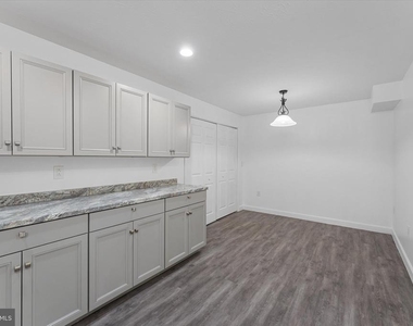 217 Bridgewater Drive - Photo Thumbnail 6