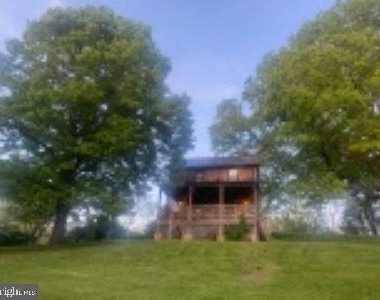 12498 Crest Hill Road - Photo Thumbnail 10