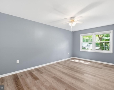 9453 Fairfax Boulevard - Photo Thumbnail 15