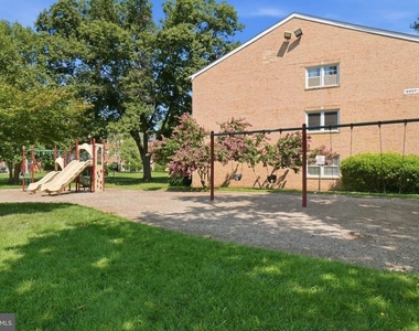 9453 Fairfax Boulevard - Photo Thumbnail 24