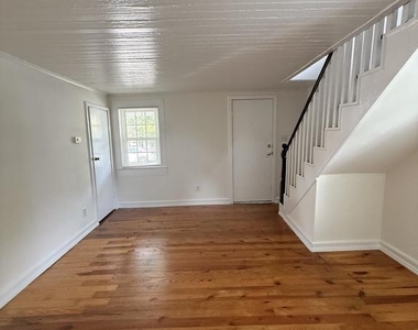 1813 Washington Avenue - Photo Thumbnail 9