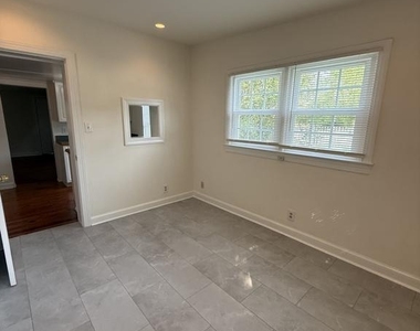 1813 Washington Avenue - Photo Thumbnail 15