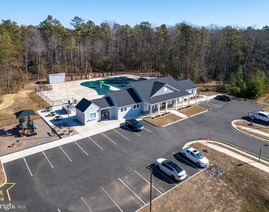 7263 Congressional Circle - Photo Thumbnail 47