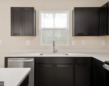 7263 Congressional Circle - Photo Thumbnail 12
