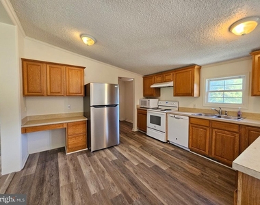 8099 James Monroe - Photo Thumbnail 7