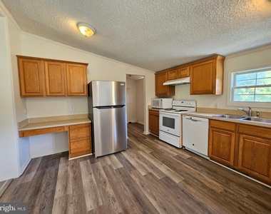 8099 James Monroe - Photo Thumbnail 9