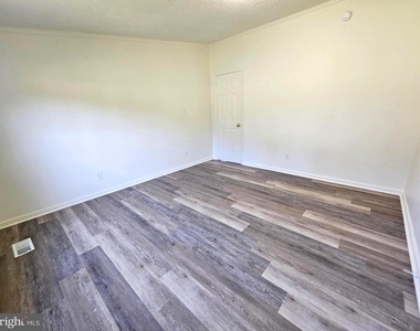 8099 James Monroe - Photo Thumbnail 15