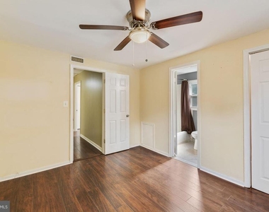 109 E Reed Avenue - Photo Thumbnail 19