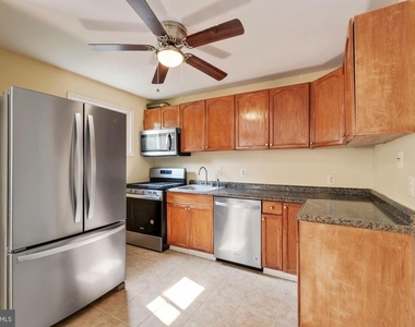 109 E Reed Avenue - Photo Thumbnail 14