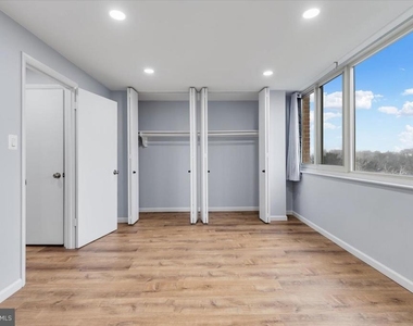 4520 King Street - Photo Thumbnail 27