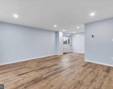 4520 King Street - Photo Thumbnail 22