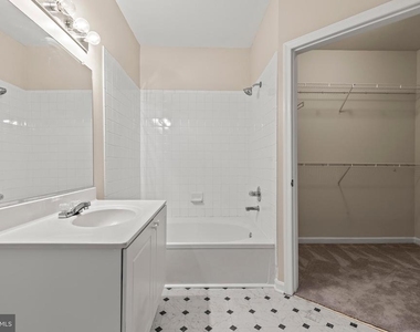 4551 Strutfield Lane - Photo Thumbnail 14