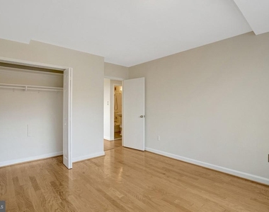 1021 Arlington Boulevard - Photo Thumbnail 17