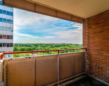 1021 Arlington Boulevard - Photo Thumbnail 23
