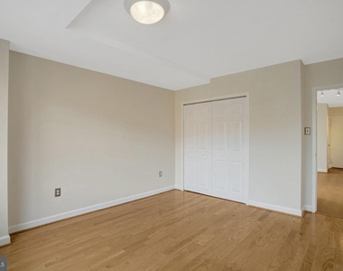 1021 Arlington Boulevard - Photo Thumbnail 15