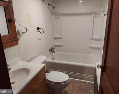 393 S Main Street - Photo Thumbnail 9