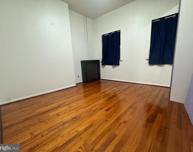 1313 S 9th Street - Photo Thumbnail 3
