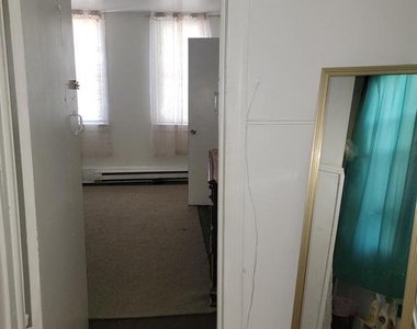 6035 Vine Street - Photo Thumbnail 4