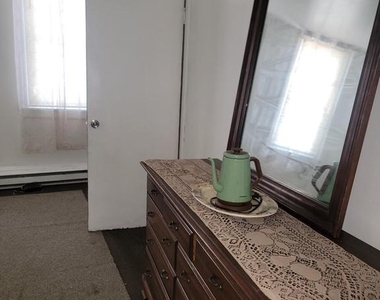 6035 Vine Street - Photo Thumbnail 1